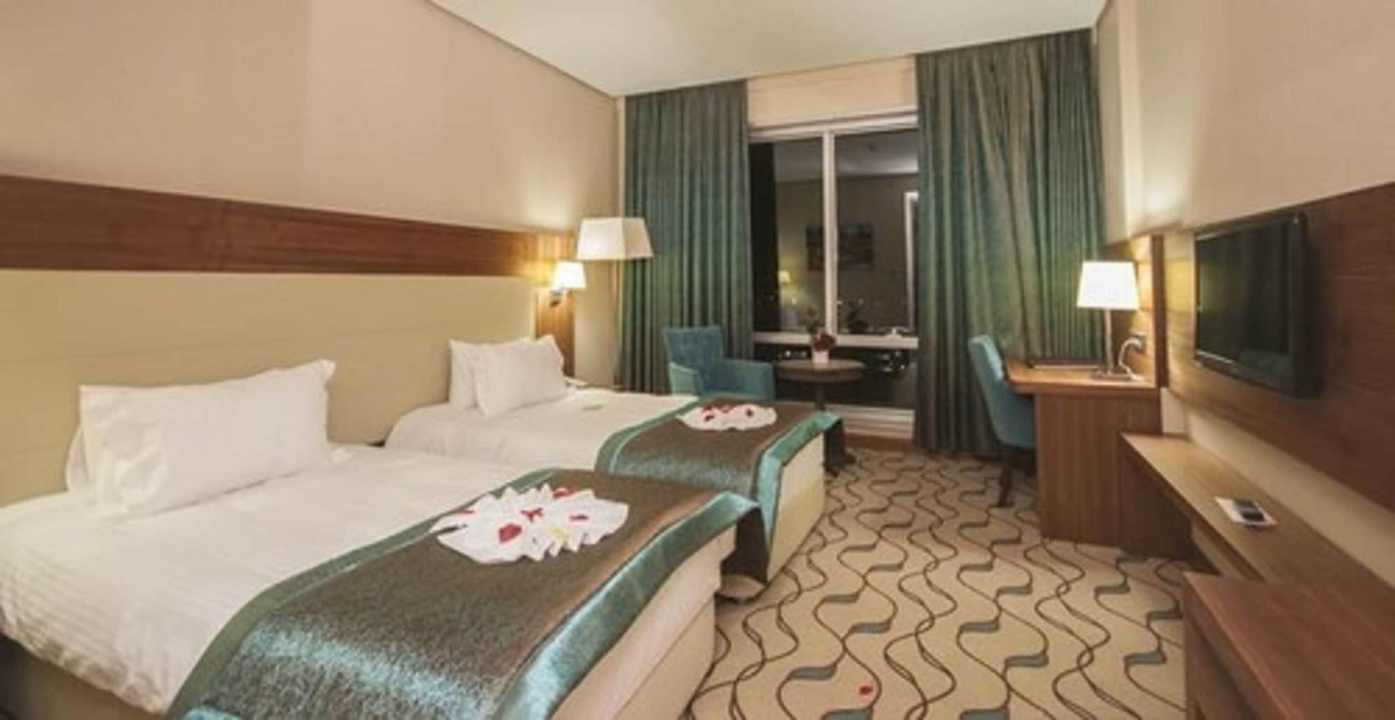 Margi Hotel Edirne Exteriér fotografie A room at the hotel