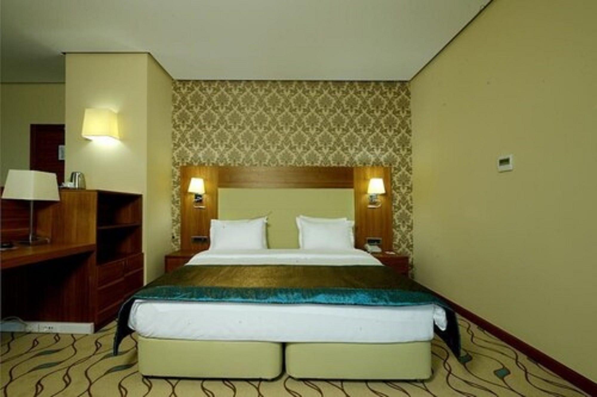 Margi Hotel Edirne Exteriér fotografie A room at the hotel